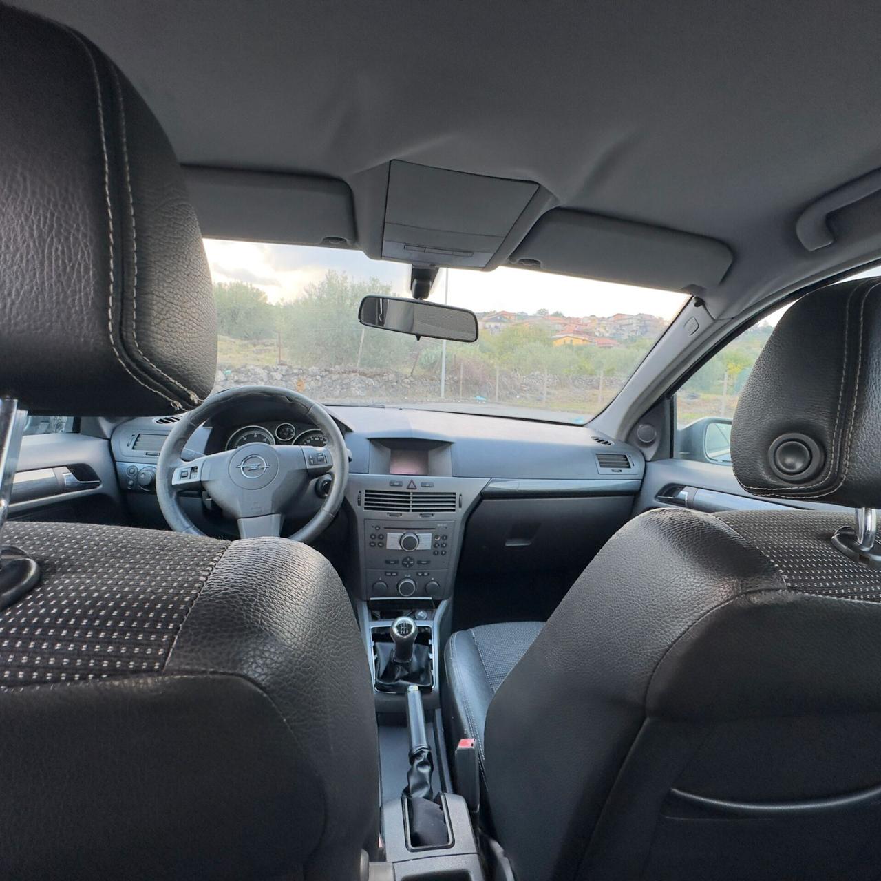 Opel Astra 1.7 CDTI 101CV 5 porte