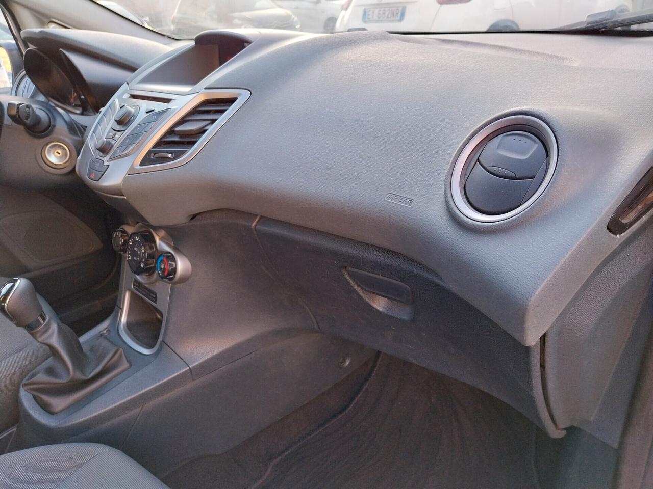 FORD FIESTA 1.4 DIESEL 5 PORTE 2011