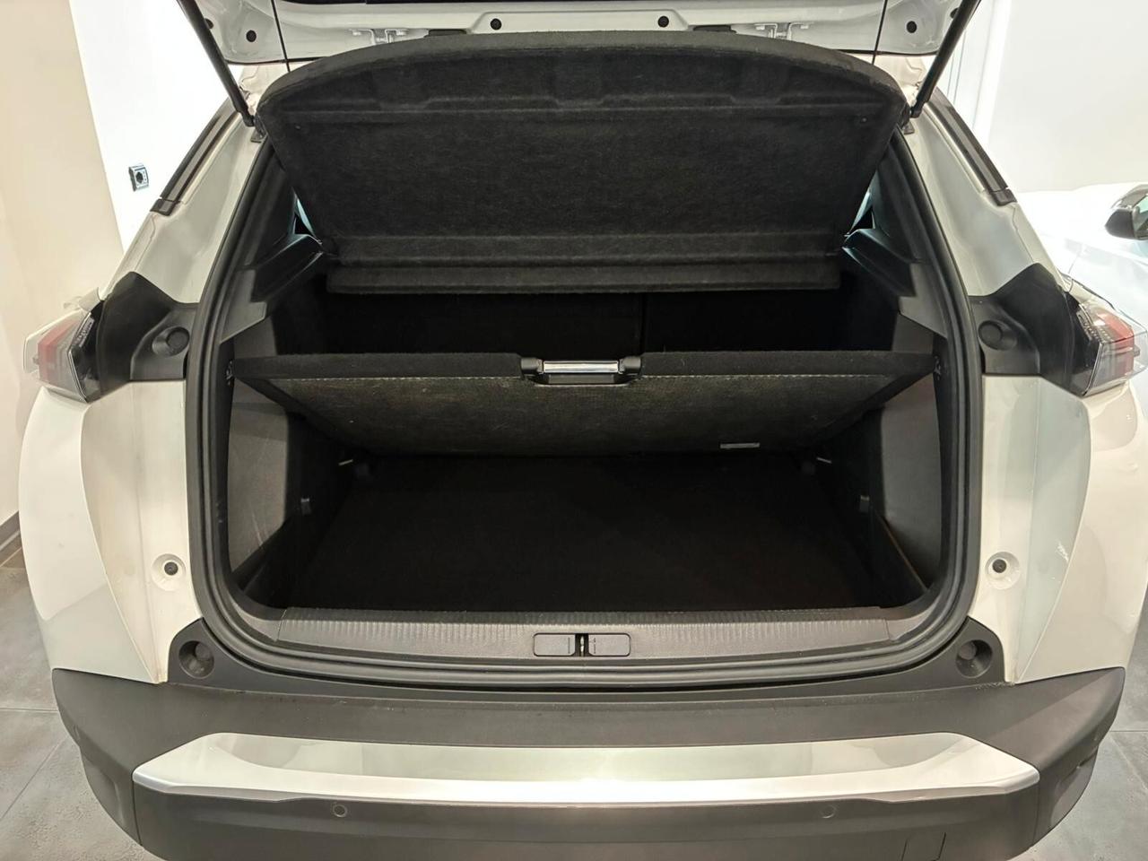 Peugeot 2008 PureTech 100 S&S Allure Pack