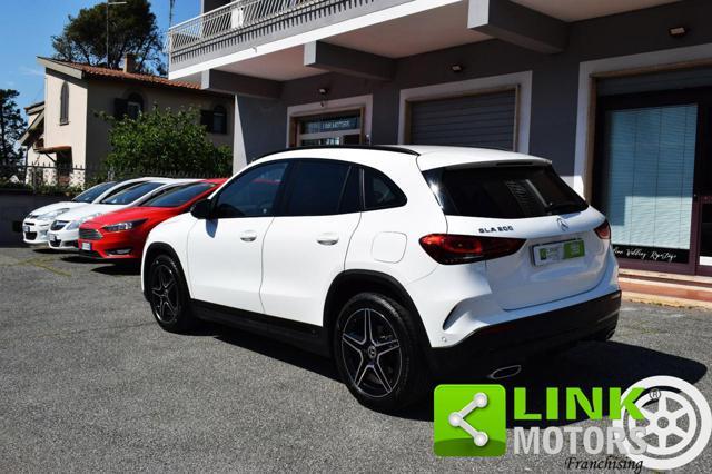 MERCEDES-BENZ GLA 200 Automatic Premium