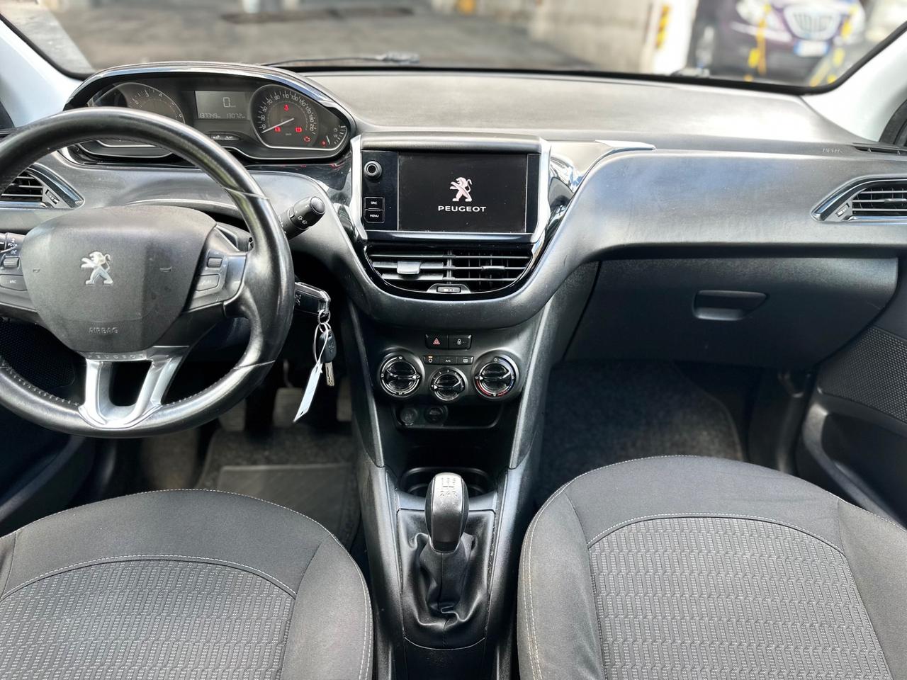 Peugeot 208 PureTech 82 5 porte Allure