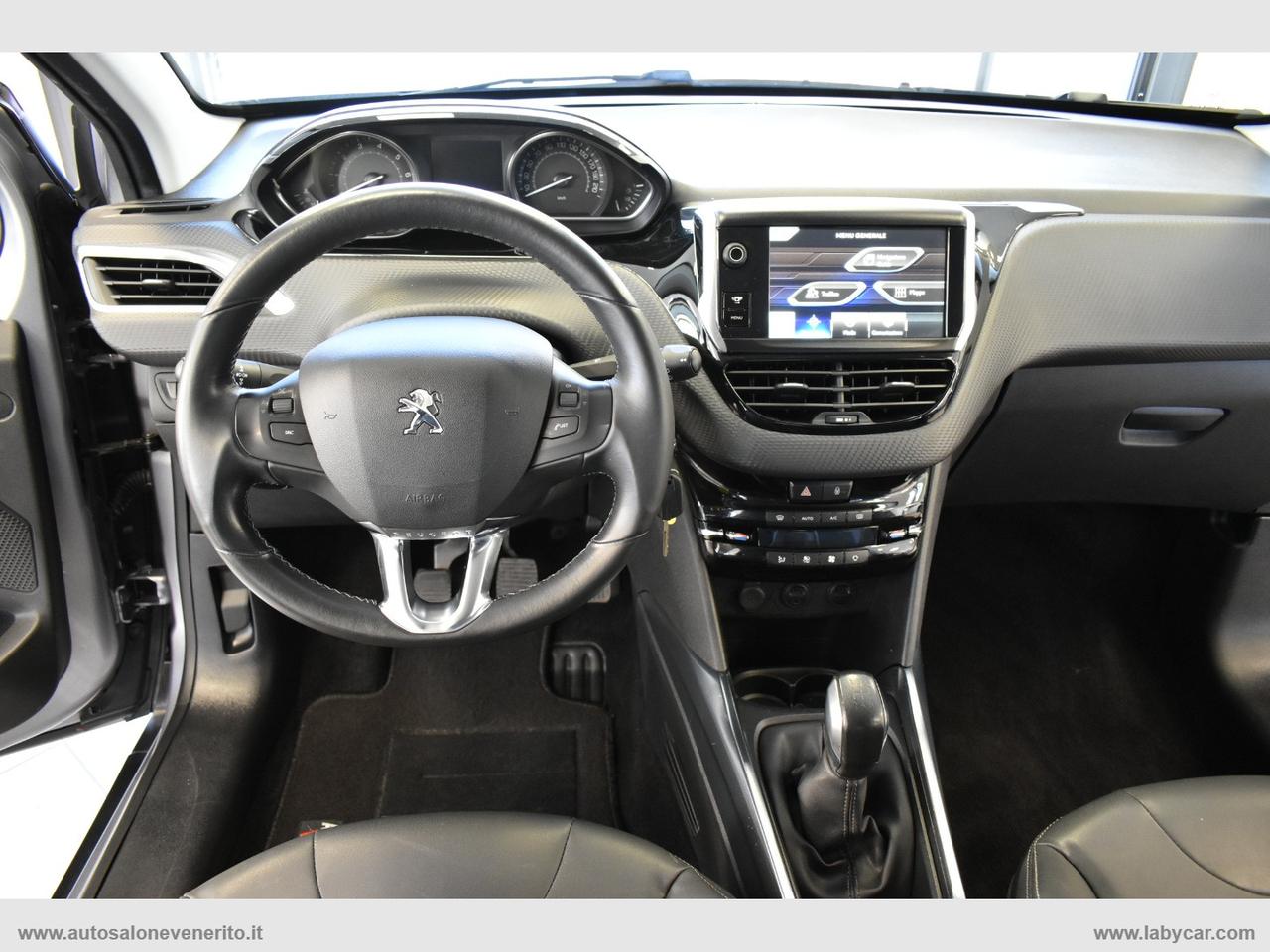 PEUGEOT 2008 1.2 VTi 82 CV Allure