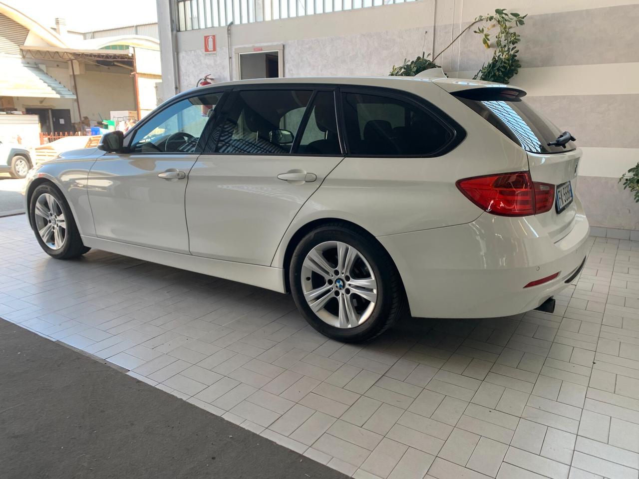BMW 320 D. TOURING SPORT