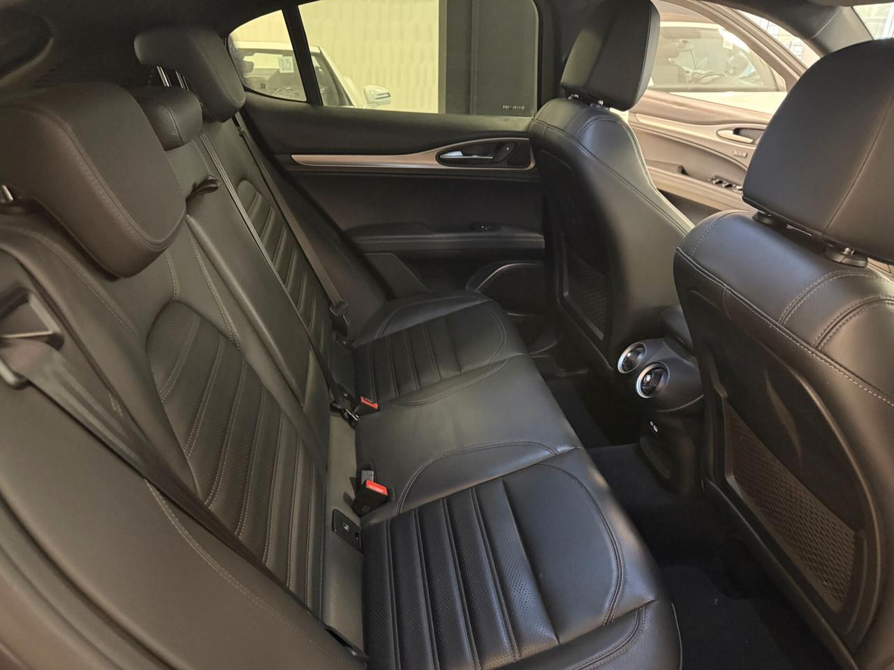 Alfa Romeo Stelvio 2.2 Turbodiesel 210 CV AT8 Q4 Veloce