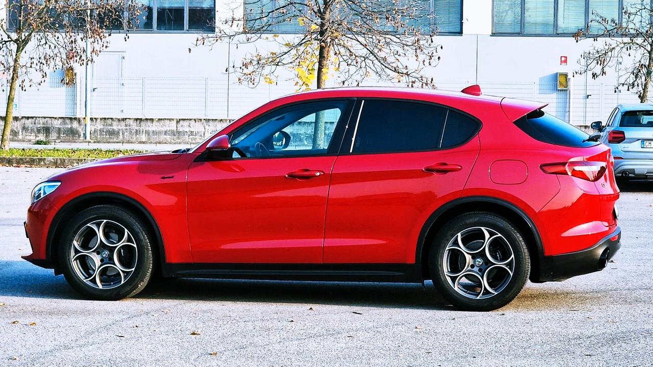 Alfa Romeo Stelvio 2.2 Turbodiesel 190 CV AT8 Q4 Sprint