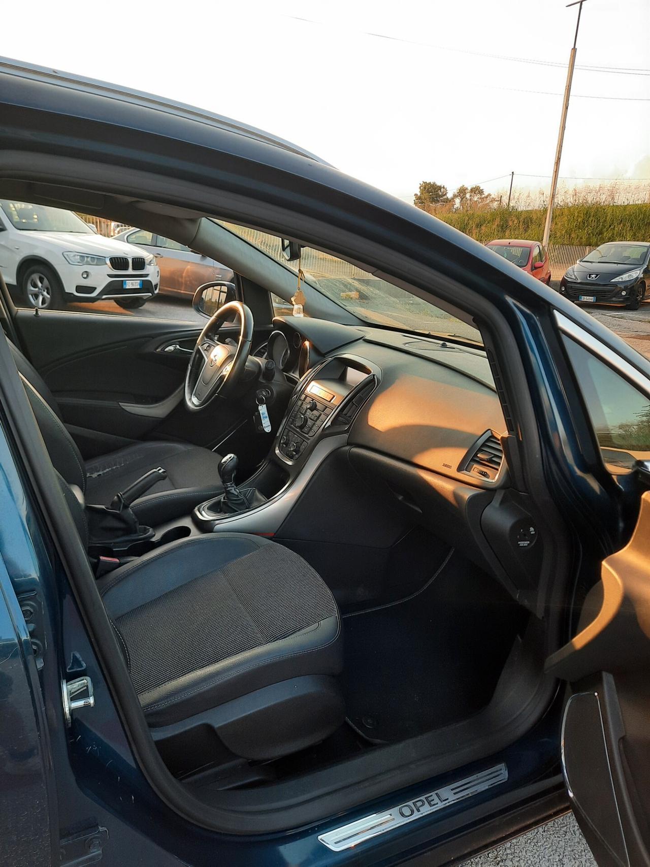 Opel Astra 1.7 CDTI 110CV Sports Tourer Cosmo