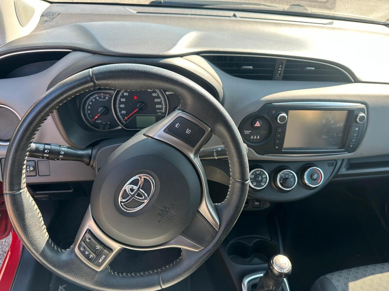Toyota Yaris 1.0 5 porte Active