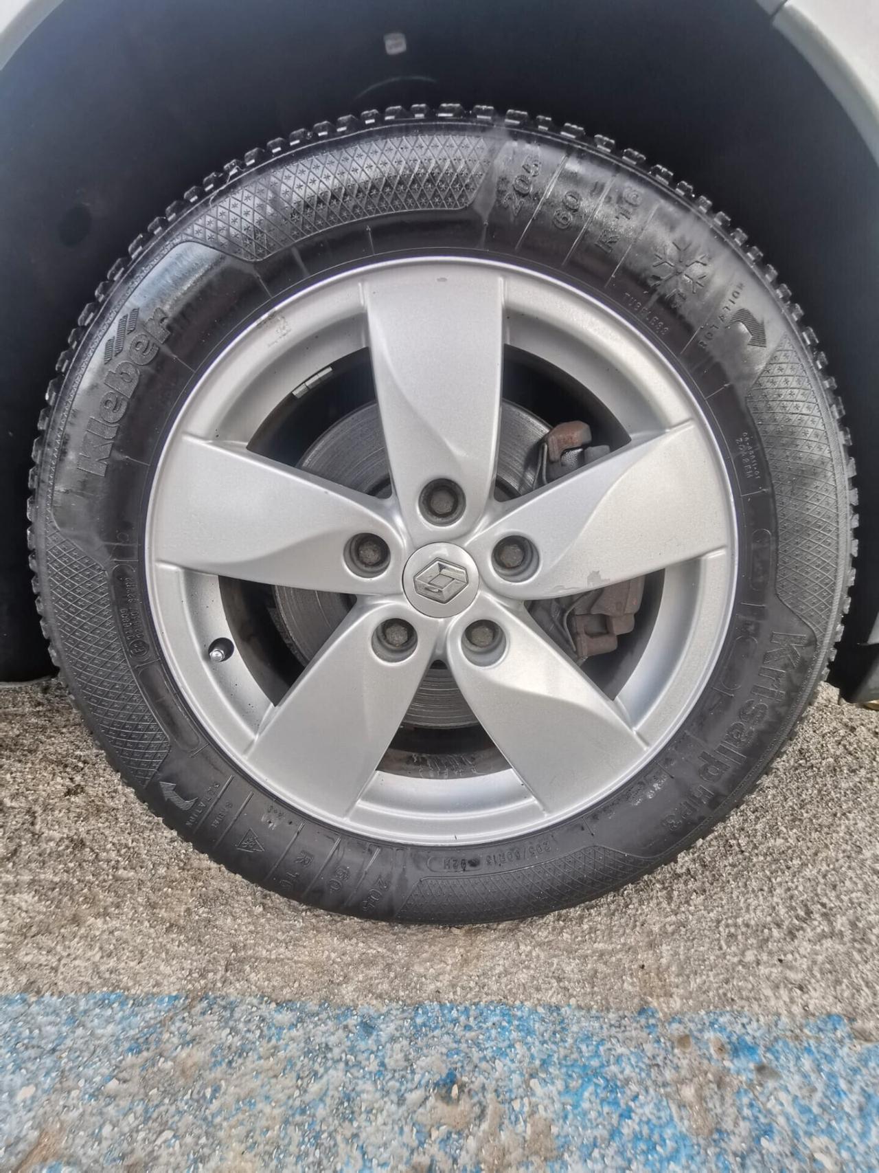 Renault Scenic Scénic 1.9 dCi 130CV Dynamique 7POSTI