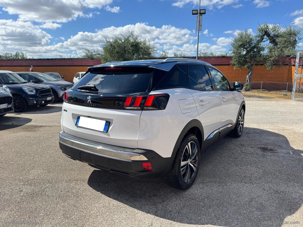 PEUGEOT 3008 ALLURE EAT8 1.5 HDi 130CV AUTOMATICA