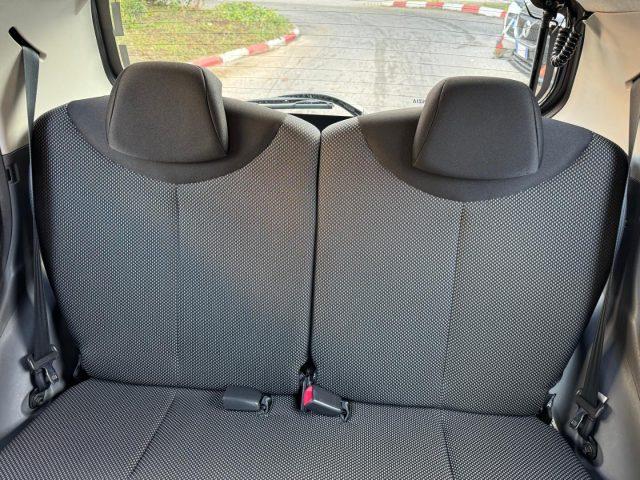 TOYOTA Aygo 1.0 12V VVT-i 5pt Connect Navi AUT.