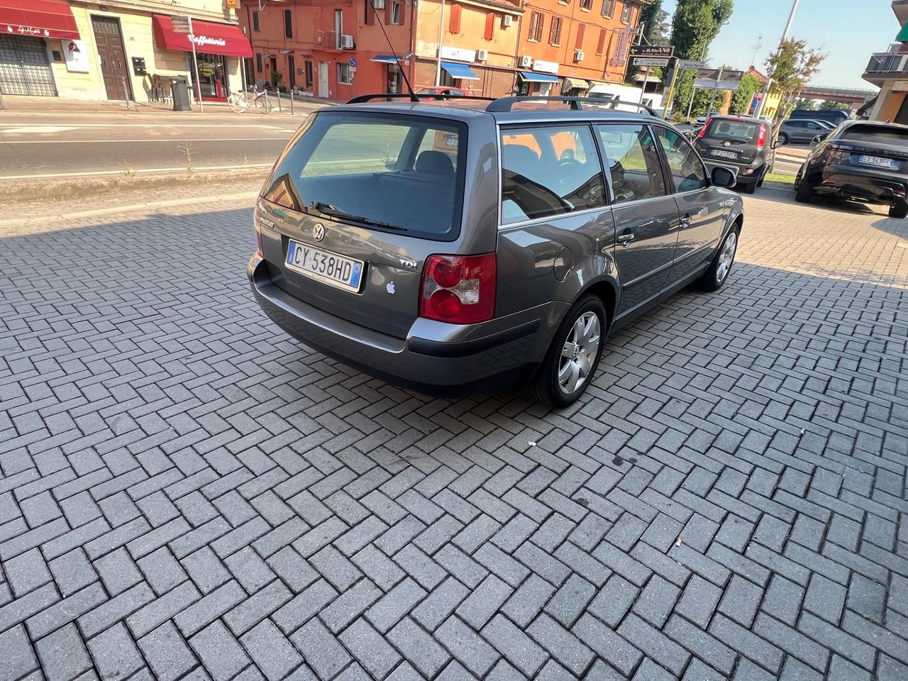 Volkswagen Passat 1.9 TDI/101 CV Var. Business