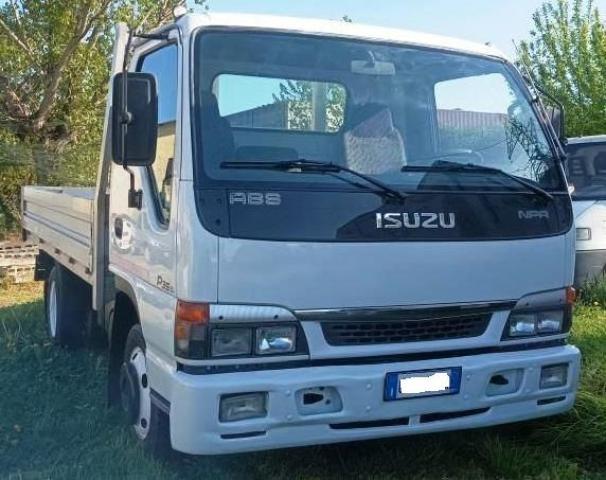 ISUZU NPR