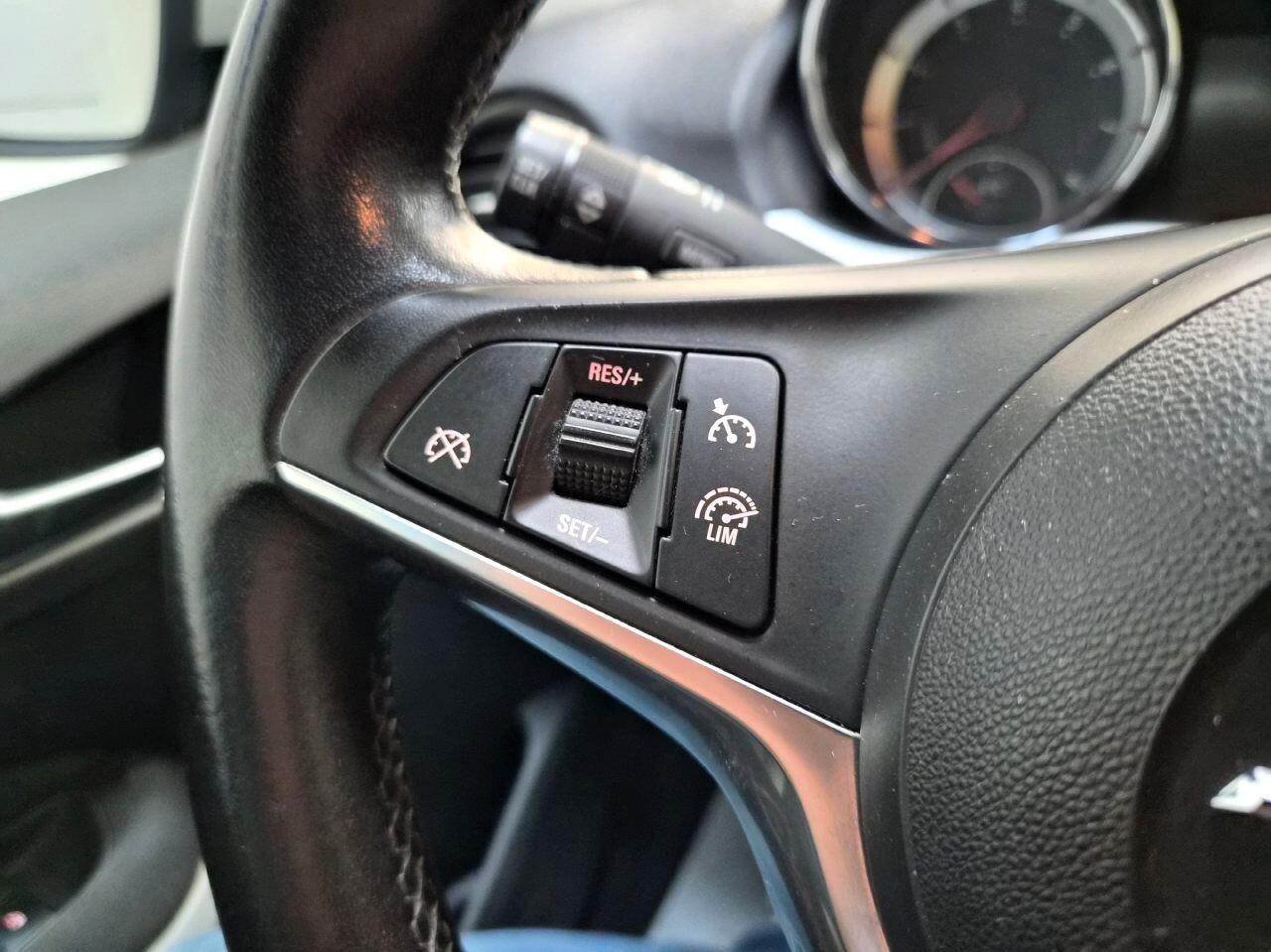 Opel Adam 1.4 GPL Tech Glam