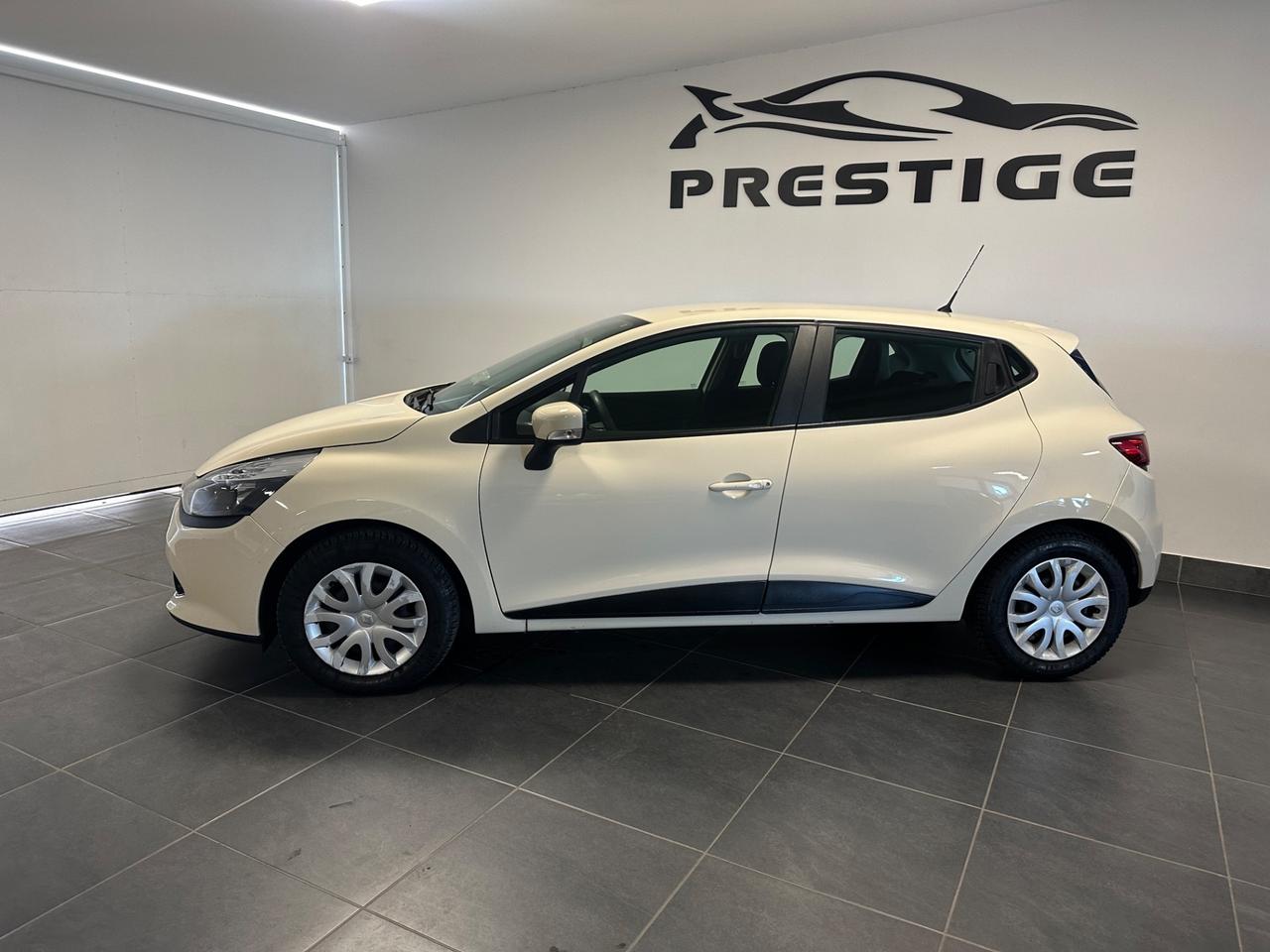 RENAULT CLIO 1.5 DCI NEOPATENTATI 74CV P.CONSEGNA