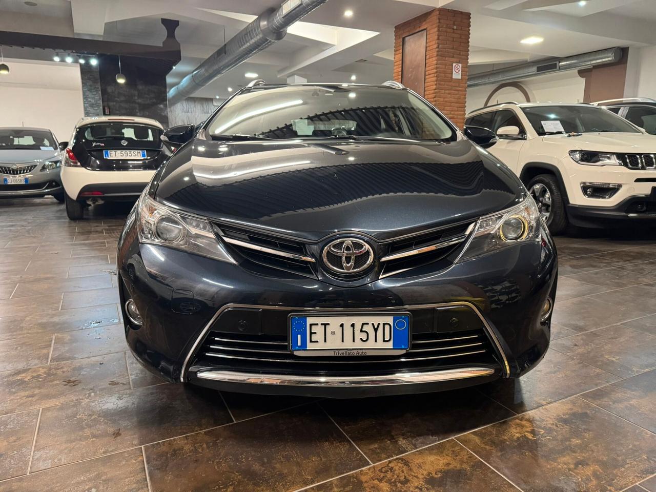 Toyota Auris Touring Sports 1.4 D-4D Lounge