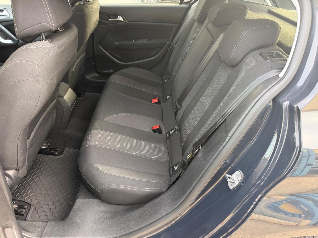 Peugeot 308 1.6 hdi 120 cv Allure 2016 Navig