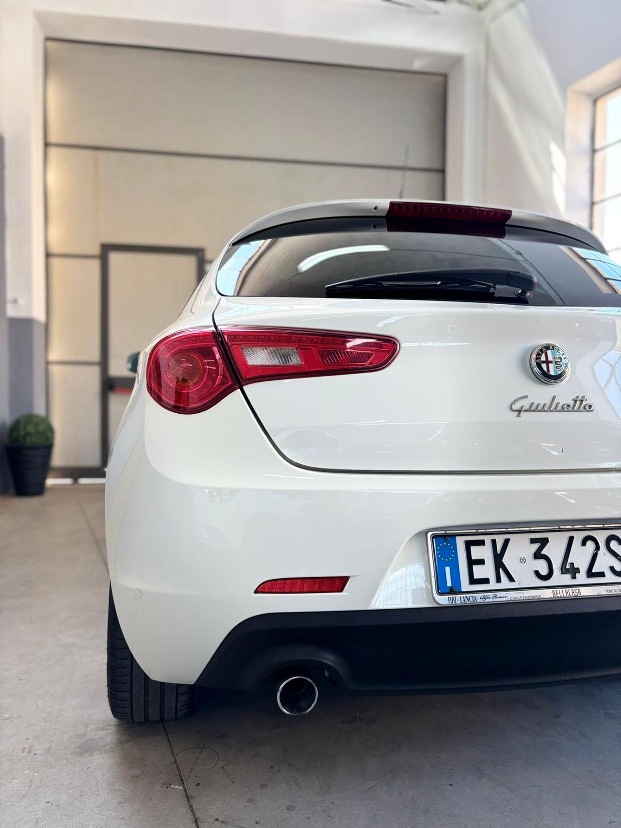Alfa Romeo Giulietta 1.6 JTDm-2 105 CV Exclusive