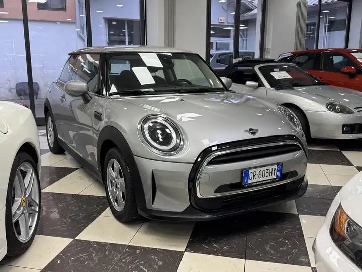 Mini 1.5 Cooper Essential