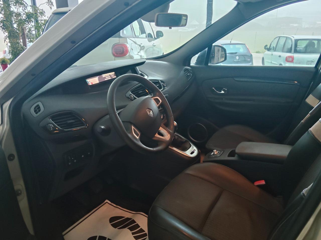 Renault Scenic Scénic XMod 1.6 dCi 130CV Start&Stop Bose