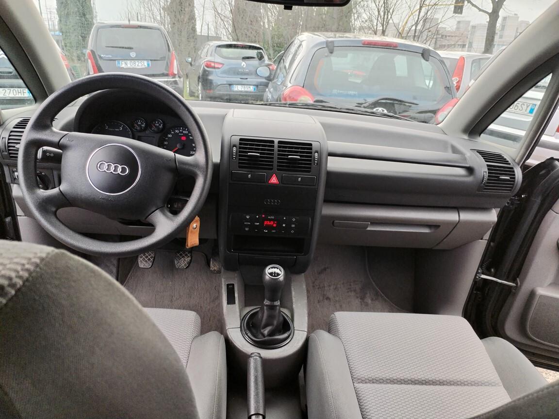Audi A2 1.4 TDI 133000km anno 2001