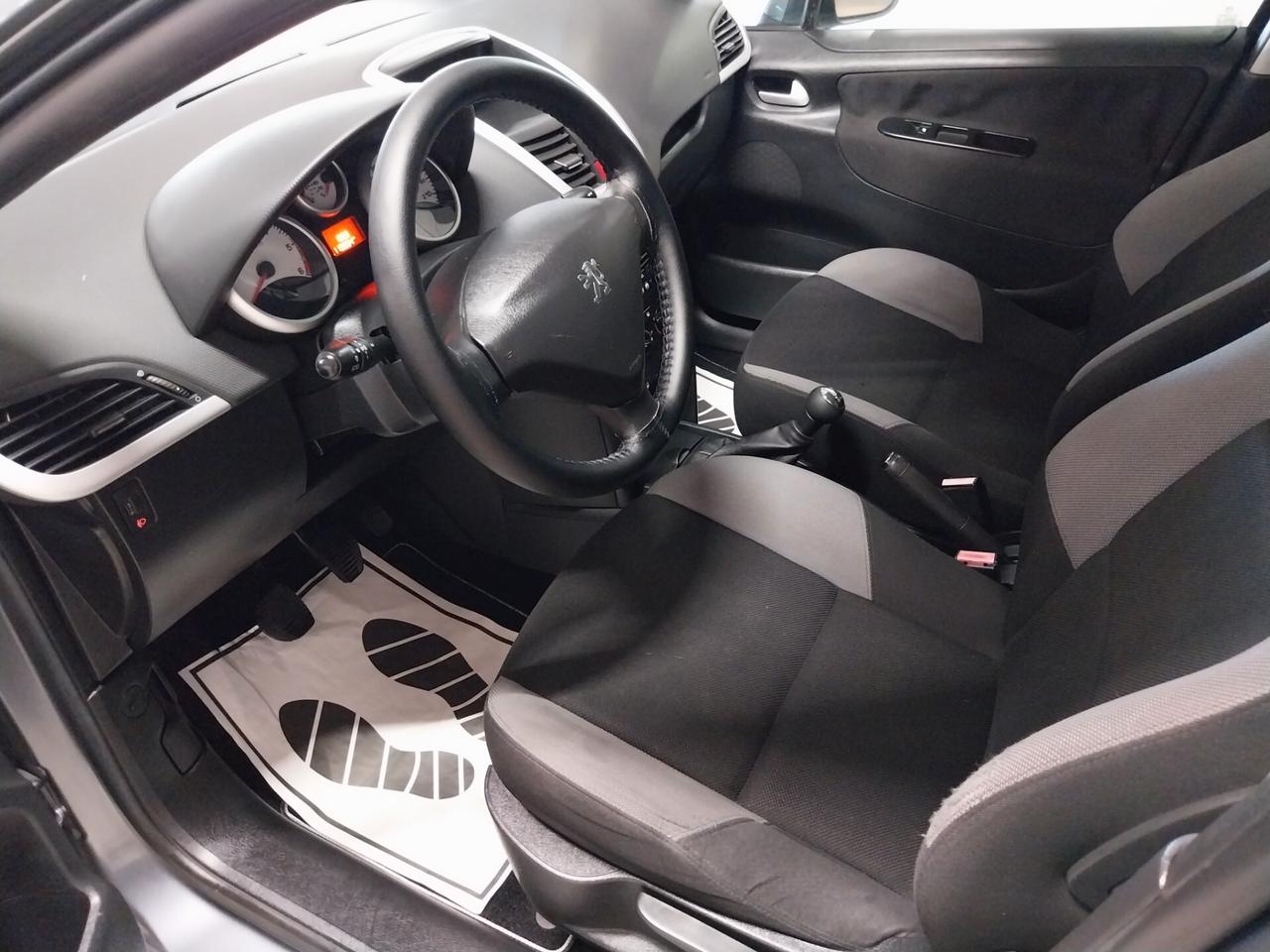 Peugeot 207 1.4 HDi 70CV 5p. Energie Sport - ok neopatentati