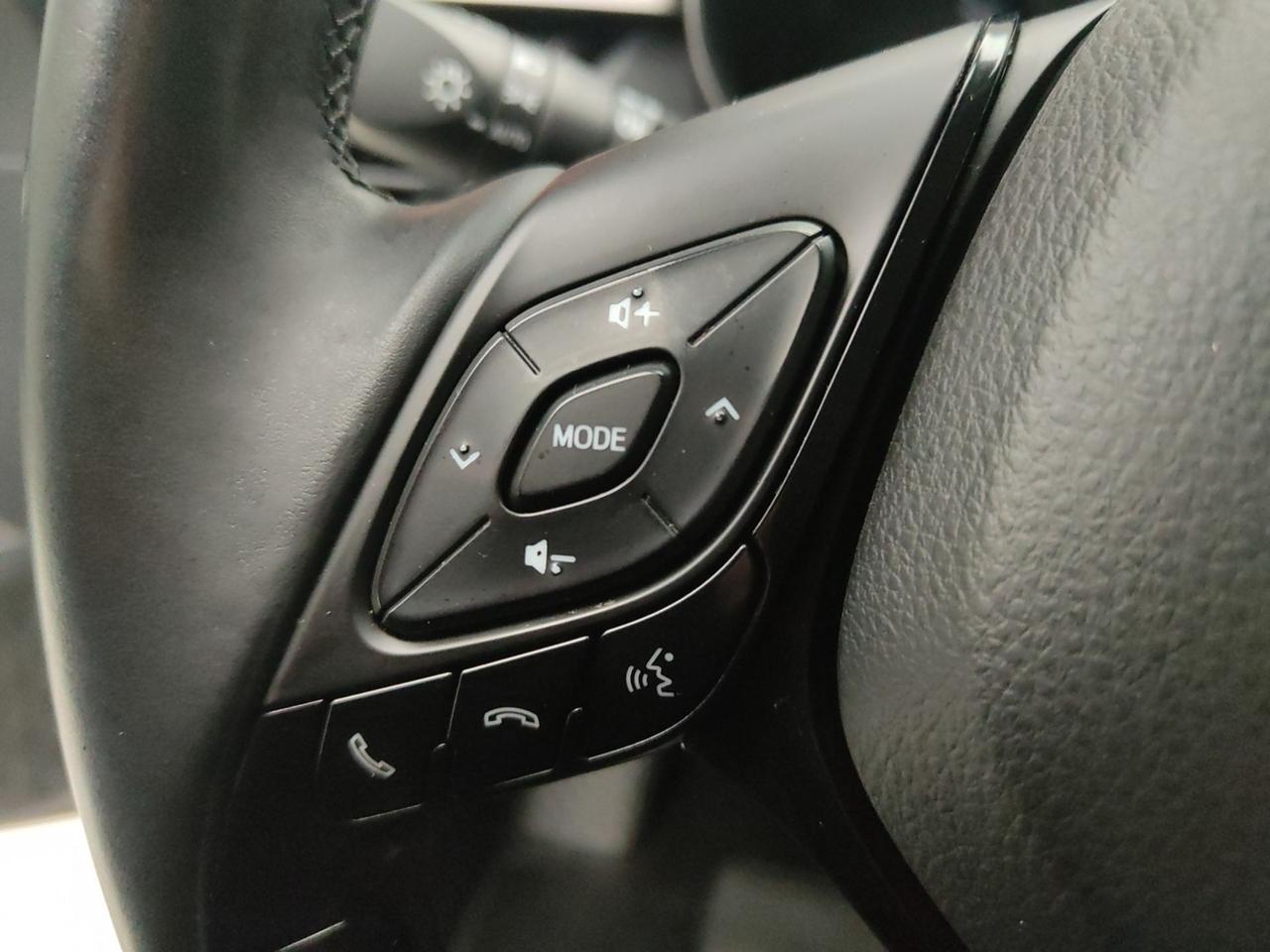 TOYOTA C-HR I 2016 1.8H 98CV TREND E-CVT