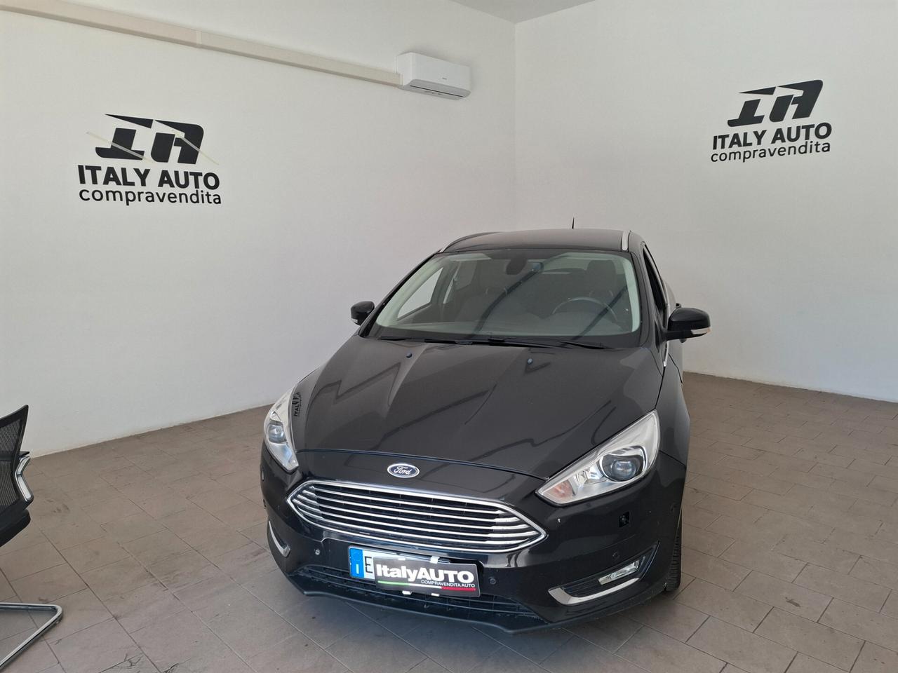 Ford Focus 1.0 EcoBoost 125 CV Start&Stop SW Titanium adatta x neopatentati
