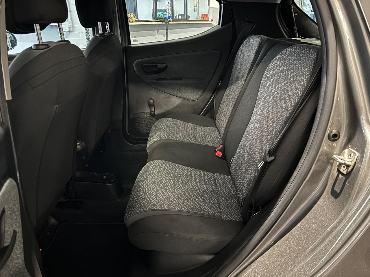 Lancia Ypsilon 1.0 HYBRID