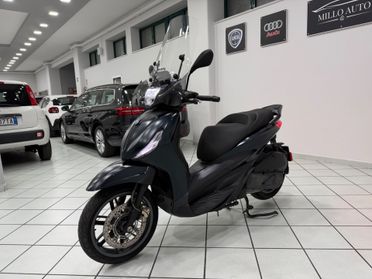 Piaggio Beverly 300 Sport