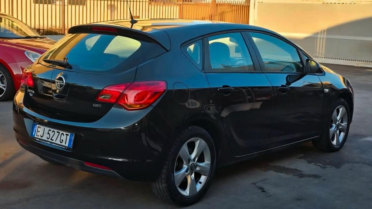 Opel Astra 1.7 CDTI 110CV 5 porte Elective
