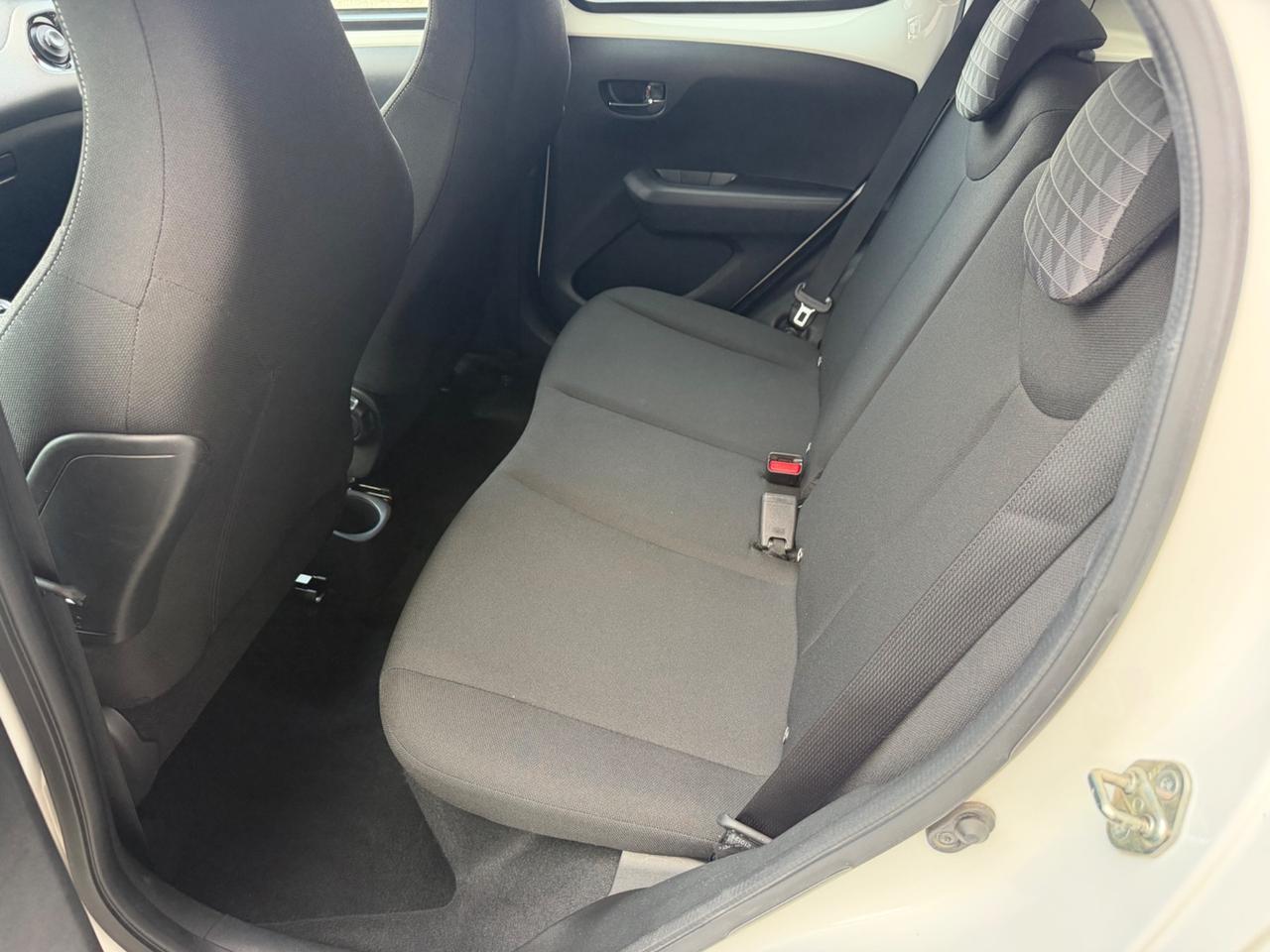 Peugeot 108 72cv 5 porte Allure