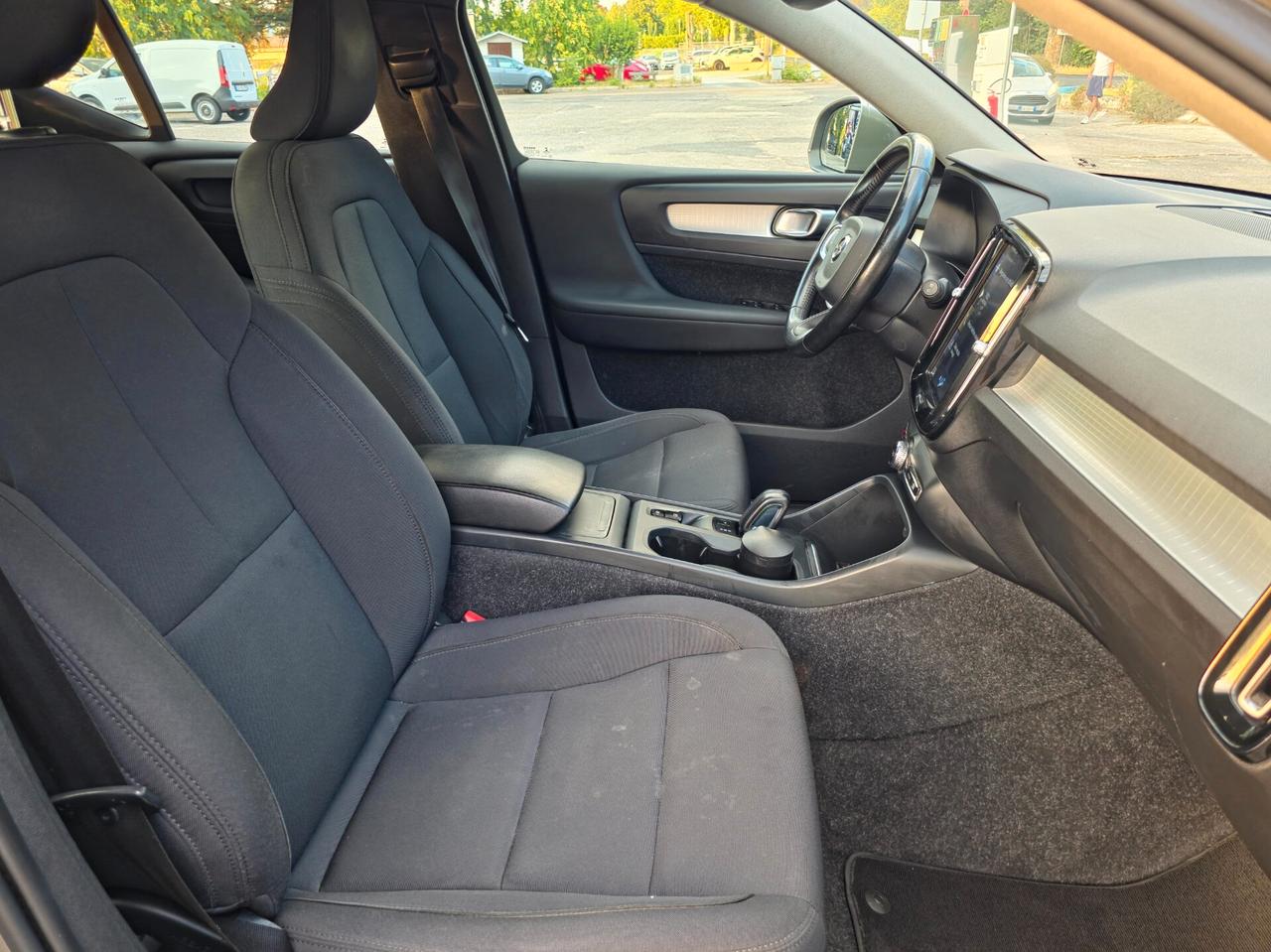 Volvo XC40 D3 Geartronic R-design CV-150 E6 Automatica NEO 2020