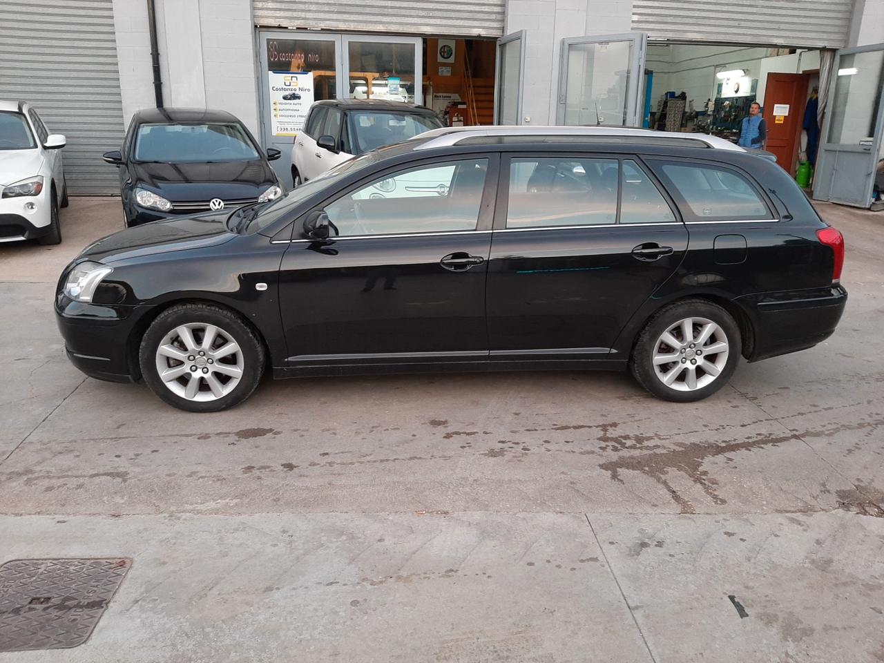 Toyota Avensis SW