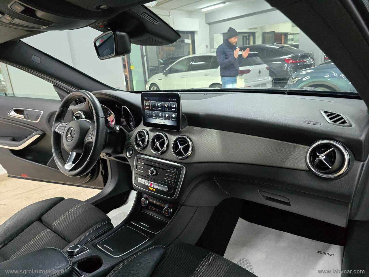 MERCEDES-BENZ GLA 200 d Automatic Sport