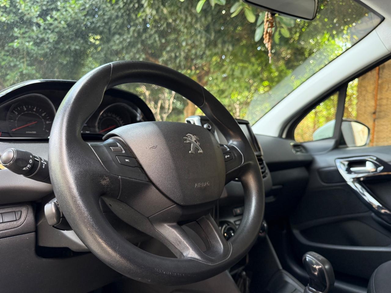 Peugeot 208 1.4 GPL 12 Mesi Di Garanzia