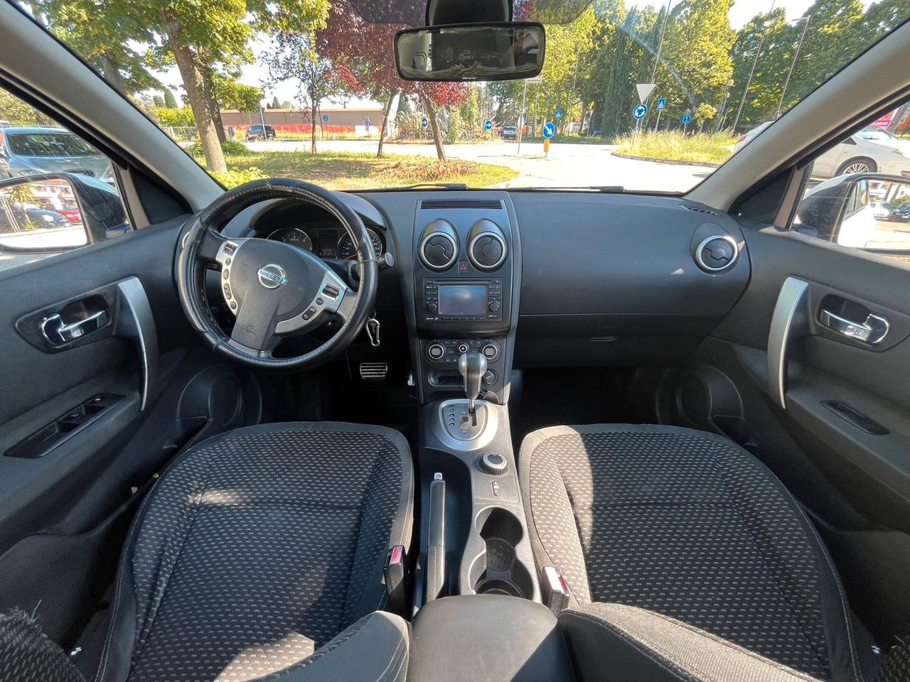 Nissan Qashqai Qashqai+2 2.0 dCi DPF Tekna