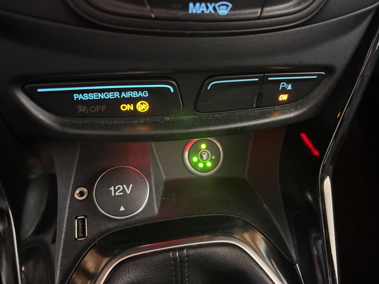 Ford B-Max 1.4 BENZ/GPL 2035 Titanium |OK NEOPATENTATI|