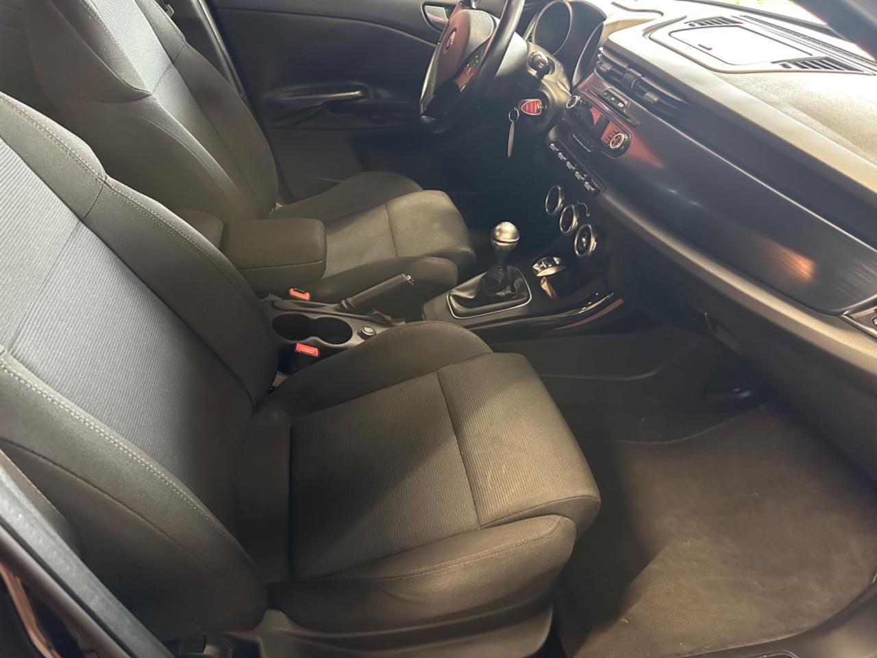 Alfa Romeo Giulietta 2.0 JTDm-2 140 CV Distinctive