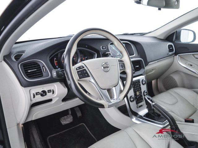 VOLVO V40 Cross Country D2 Geartronic Volvo Ocean Racee
