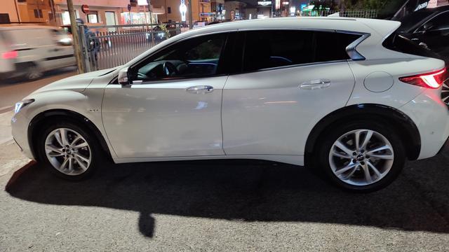 INFINITI Q30 2.2d Premium Tech AWD NAVI 360 PELLE LED