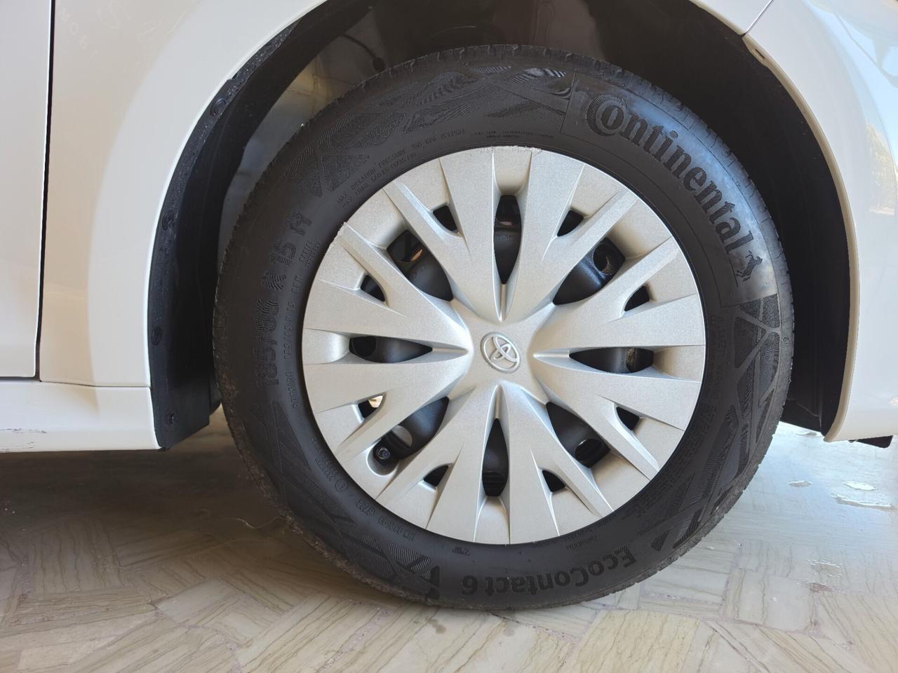 Toyota Yaris 1.5 Hybrid 5 porte Active