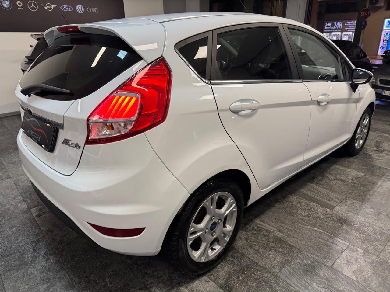 Ford Fiesta 1.5 TDCi 75CV 5 porte Titanium