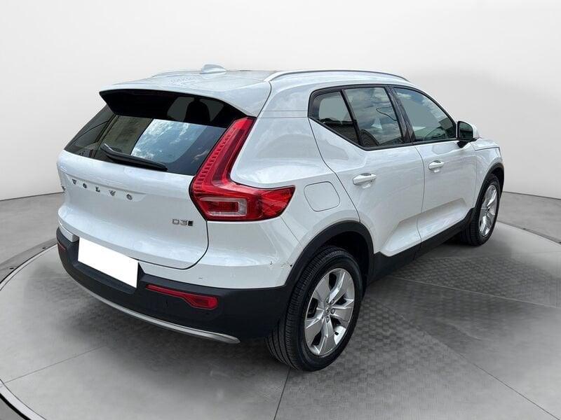 Volvo XC40 D3 AWD Geartronic Momentum