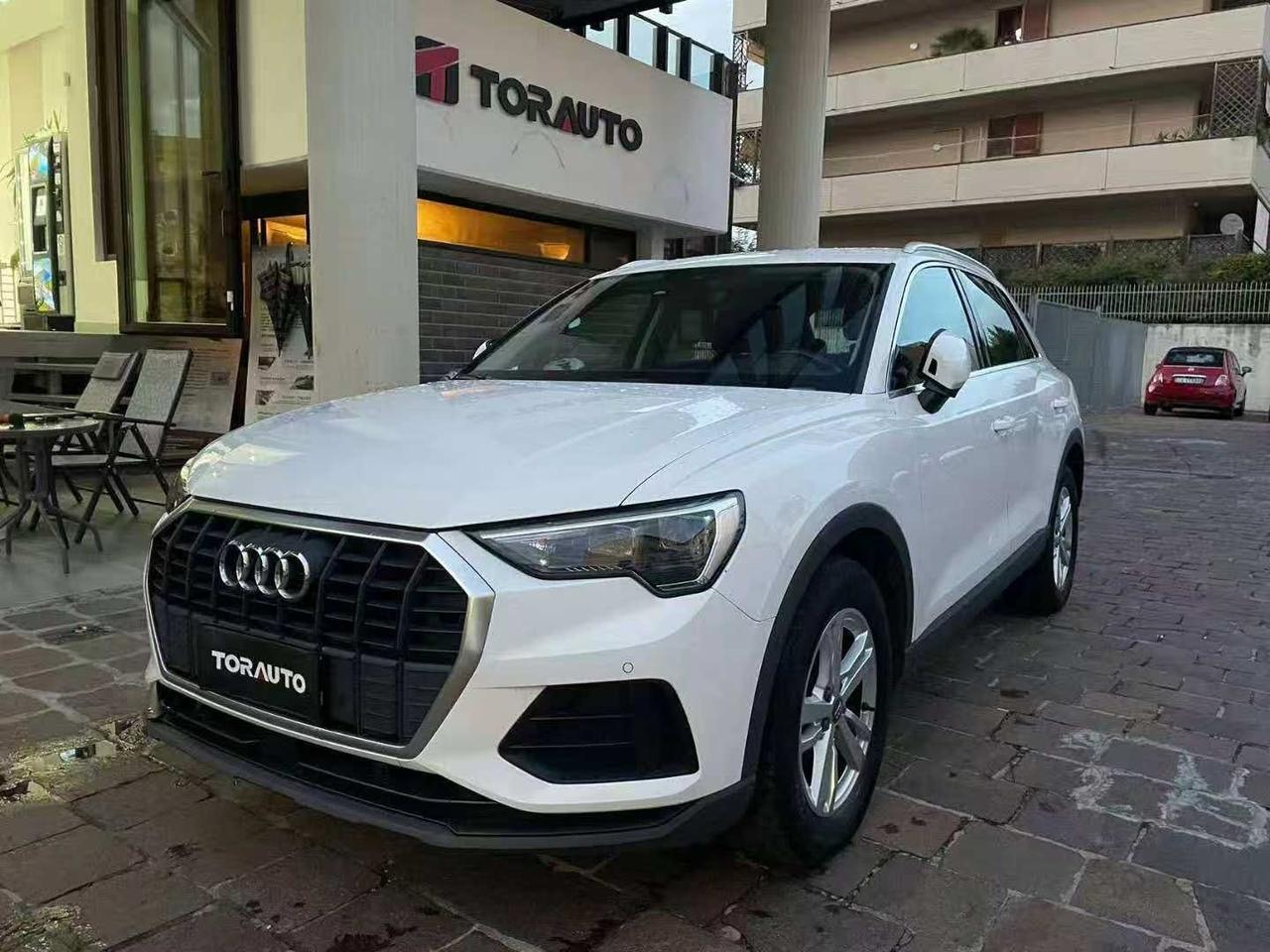 Audi Q3 35 TDI S tronic Business Advanced