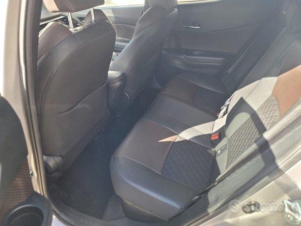 Toyota C-HR hybrid e-cvt lounge