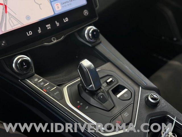 LYNK & CO 01 PHEV
