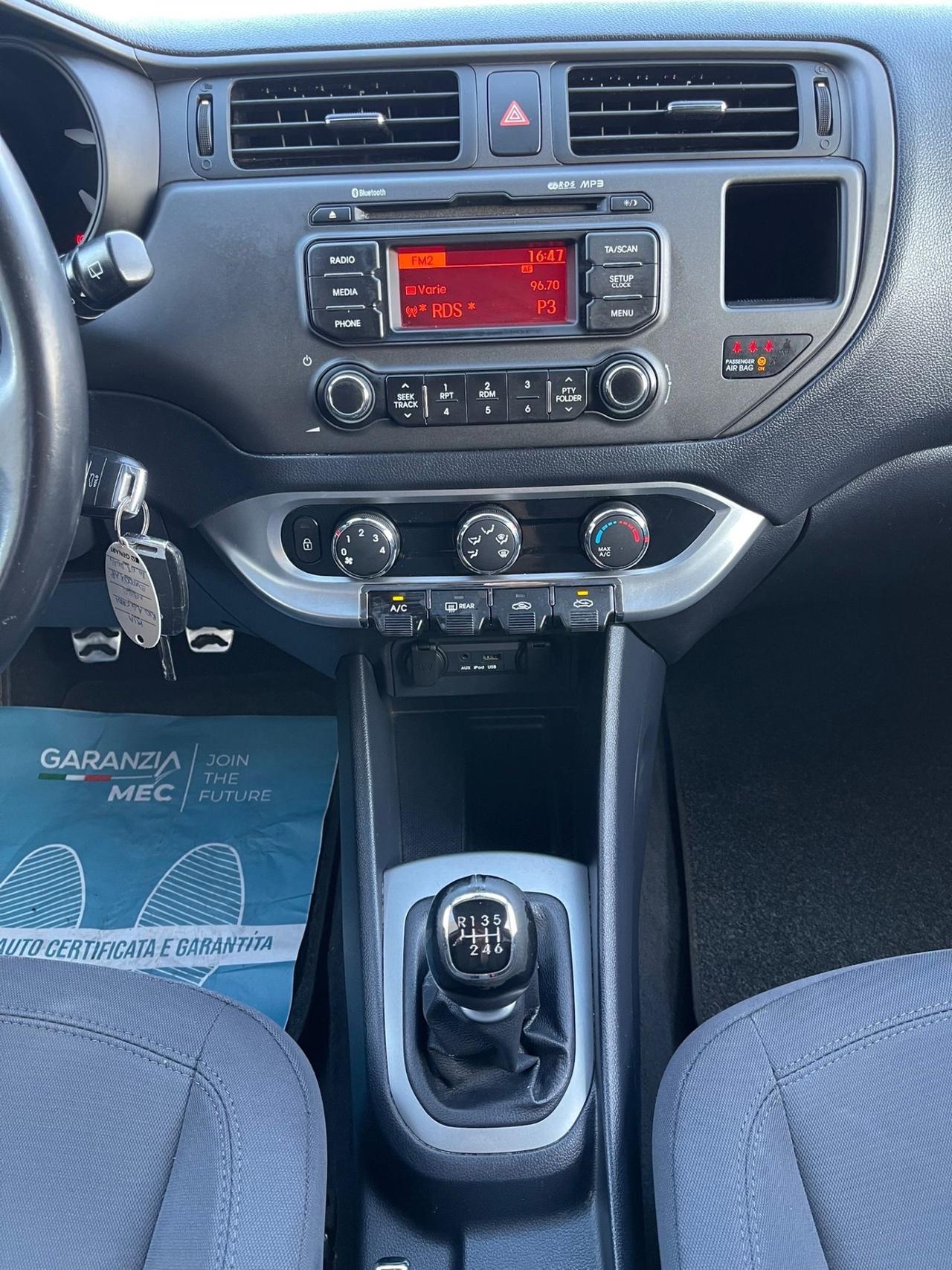 Kia Rio 1.4 CRDi - NEOPATENTATI-UNICO PROPRIETARIO