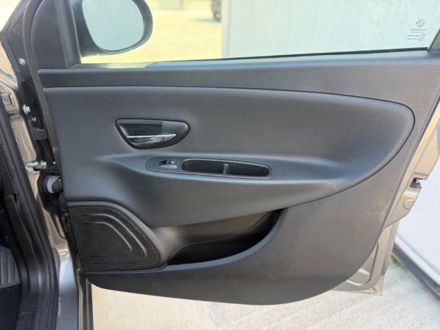 LANCIA Ypsilon Benzina LEGGERE ATTENTAMENTE