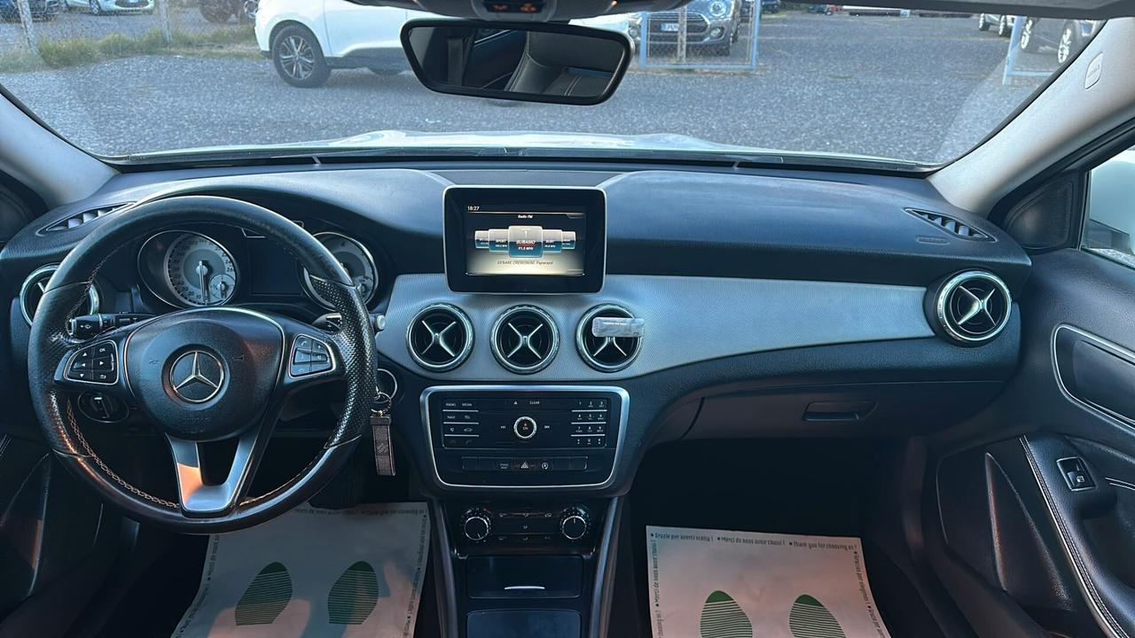 Mercedes-benz GLA 200 d Automatic Premium