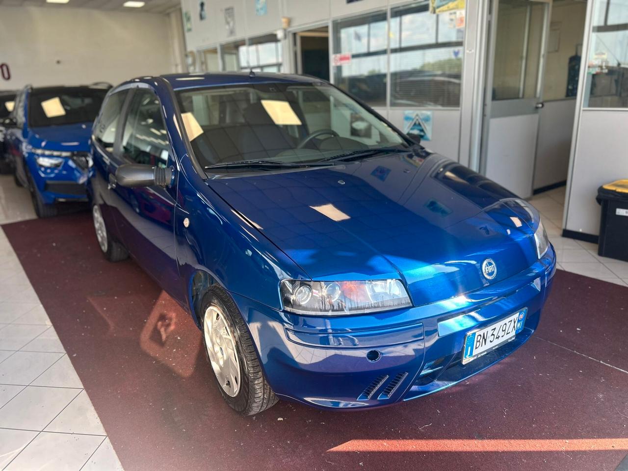 Fiat Punto 1.2i 16V soli 27000km